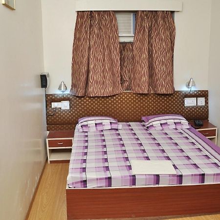 Hotel Savoy - Since 1951 Джайпур Екстериор снимка