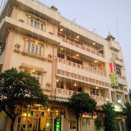 Hotel Savoy - Since 1951 Джайпур Екстериор снимка